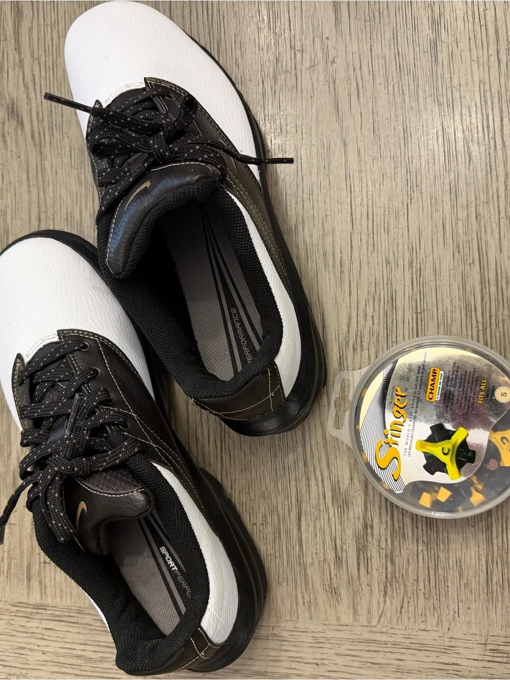 Nike Youth Golf Performance Saddle Shoes — BRAND NEW!
